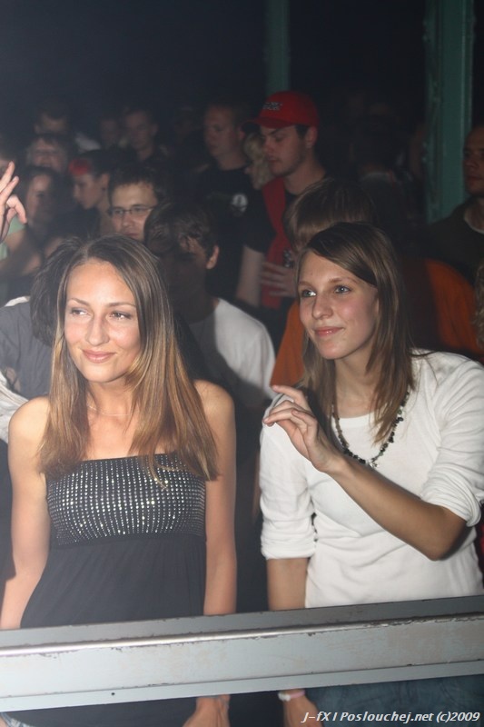 TAKE CONTROL (SHADOWBOX 10TH ANNIVERSARY) - Pátek 22. 5. 2009